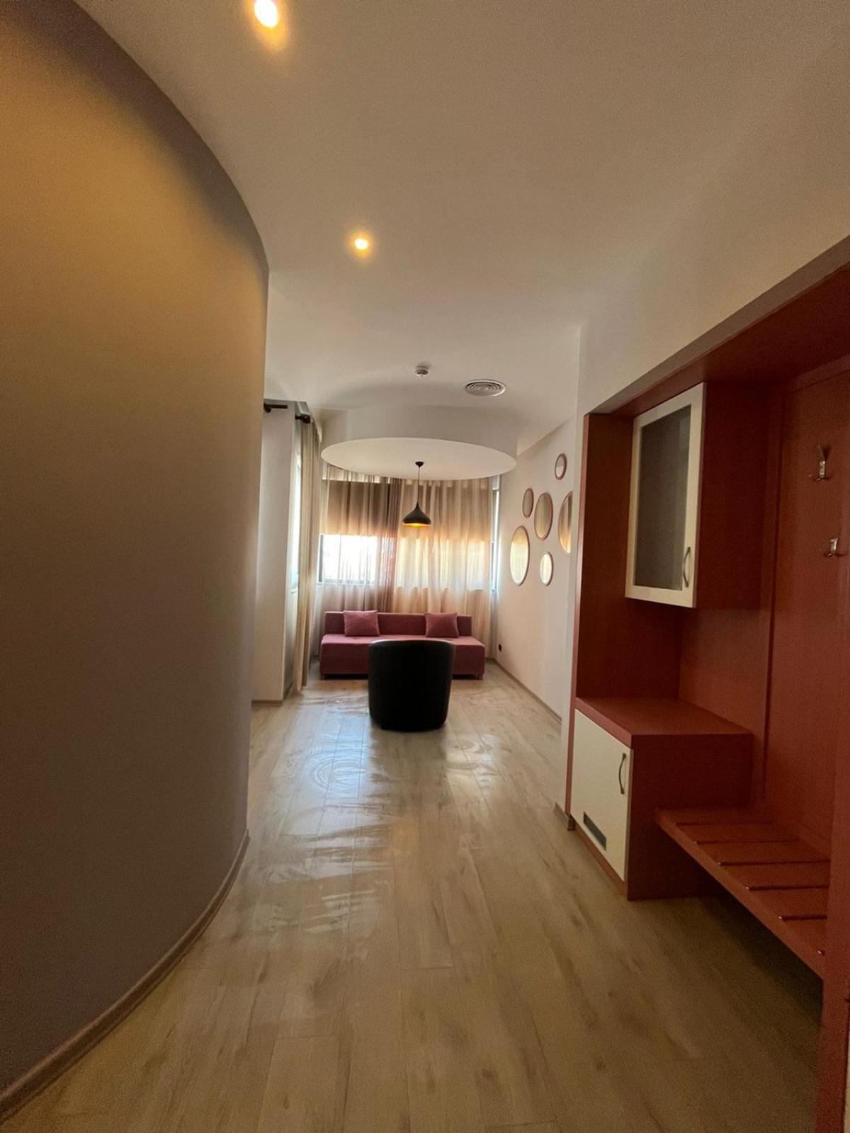 Icon Hotel Vlorë Esterno foto