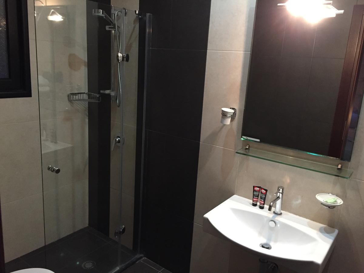 Icon Hotel Vlorë Esterno foto