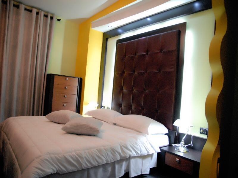 Icon Hotel Vlorë Esterno foto